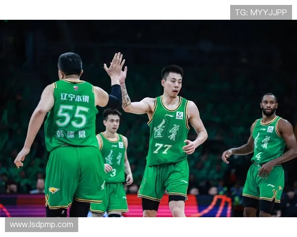 CBA联赛新赛季展望:各队新援亮相,冠军之争更激烈