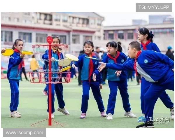 张娜独家分享飞盘技巧与心得体会助你轻松掌握这项运动的乐趣与魅力 张娜独家分享飞盘技巧与心得体会助你轻松掌握这项运动的乐趣与魅力