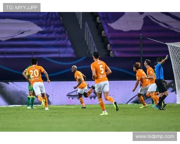 卓尔与国安激战正酣视频直播全程为您呈现精彩瞬间